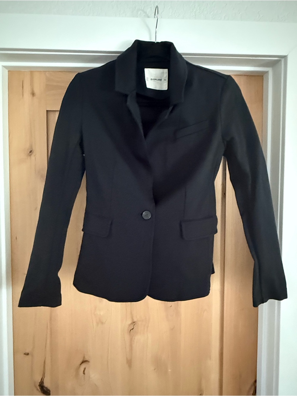 Everlane Ponte Black Single-Button Women's Blazer